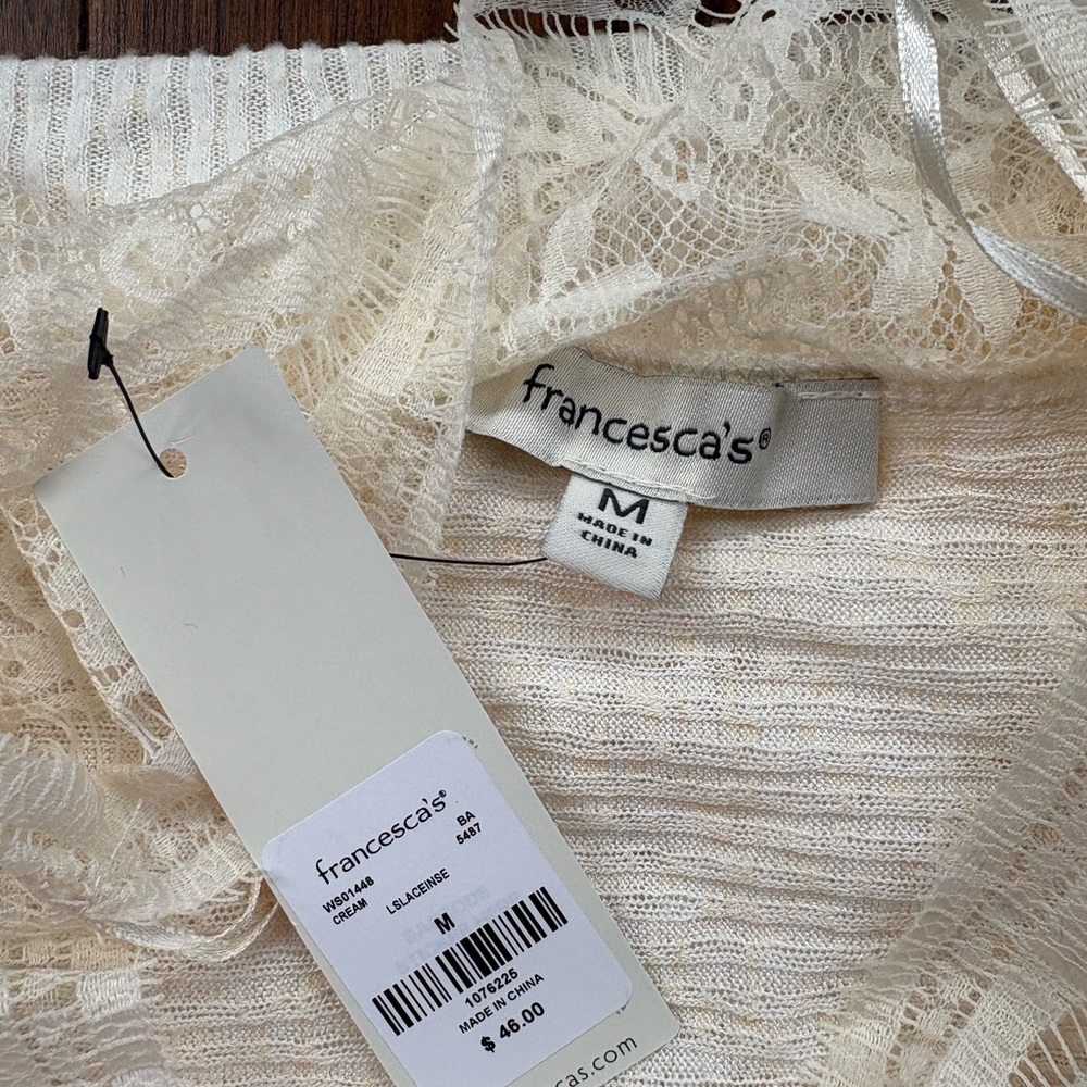 Francesca's Collections Sally Lace Dolman Top - Picture 6 of 6